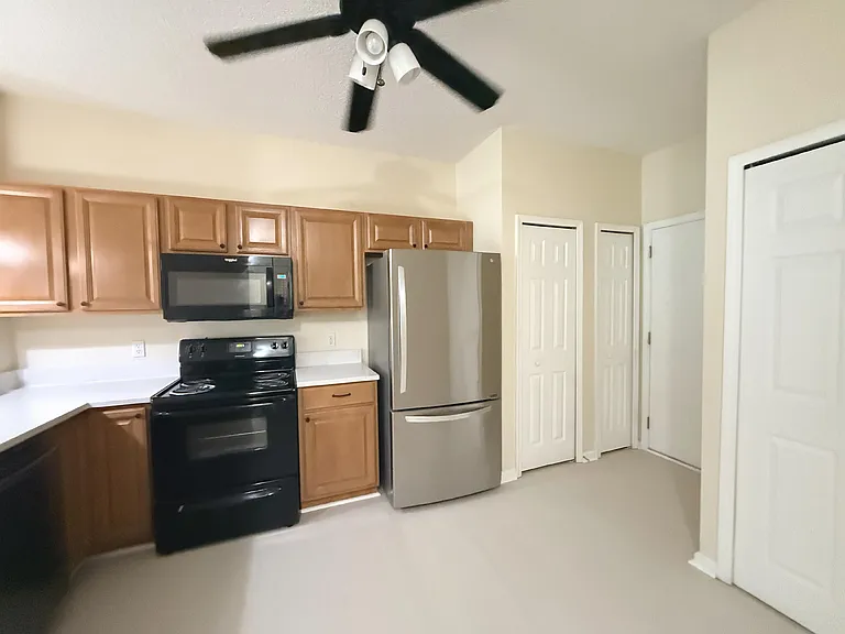 374 Scrub Jay Dr — Photo 5