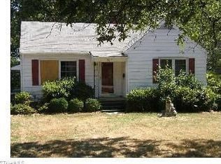 907 Chestnut Dr, High Point, NC 27262