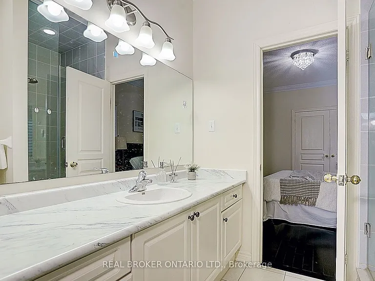 99 Henry Bauer Ave — Photo 16