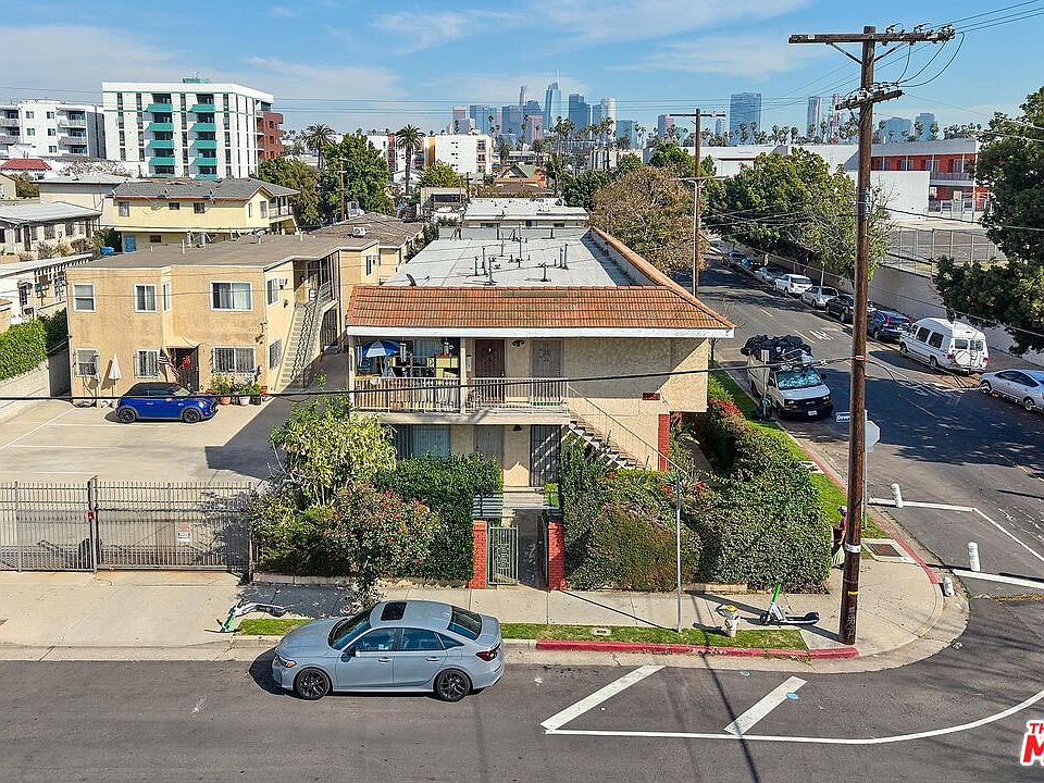 1st image of 1056 Dewey Ave