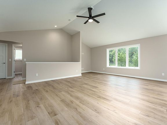5th image of 2431 Oakland Farms Trl