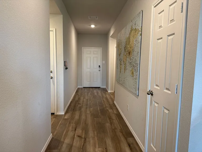 2621 Torbensen Ct — Photo 10