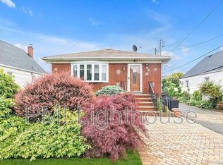 66 Francis Ct, Elmont, NY 11003