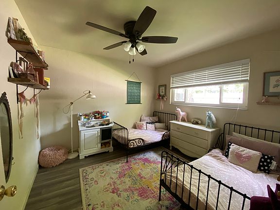 2nd image of 194 Juniper St