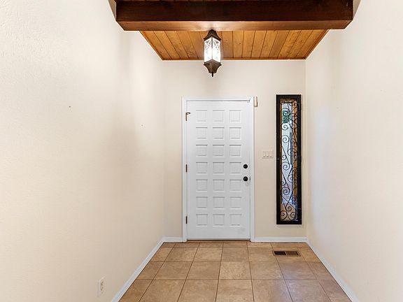 5th image of 9208 Galaxia Way NE