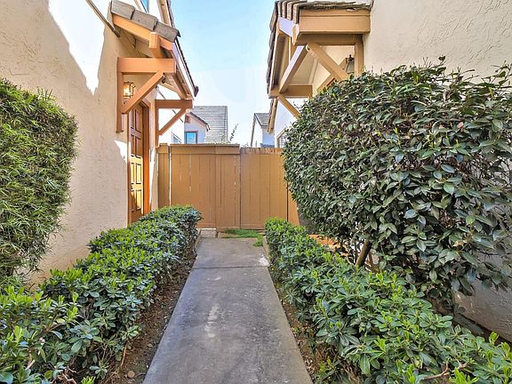 5th image of 1314 Chandon Ct