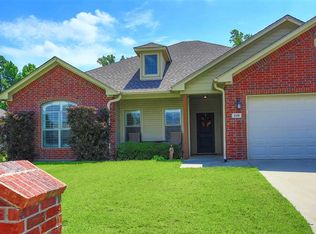 108 Brookway Ln, Longview, TX 75604