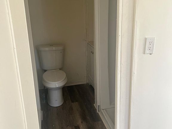 3rd image of 37 School St #3