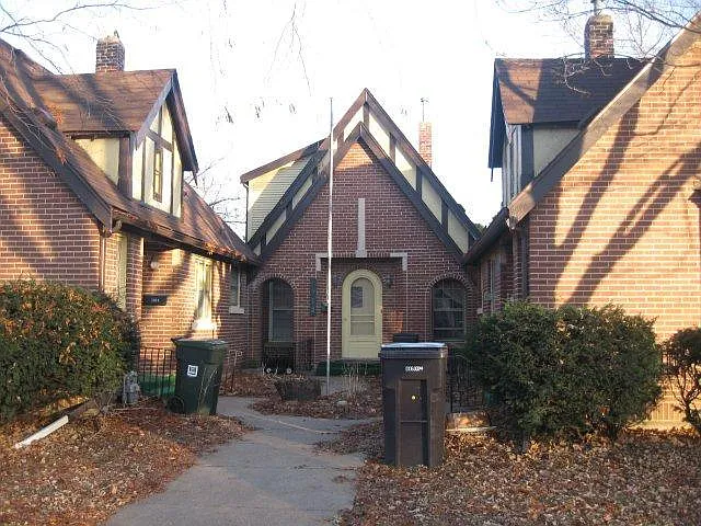 1012 Main St