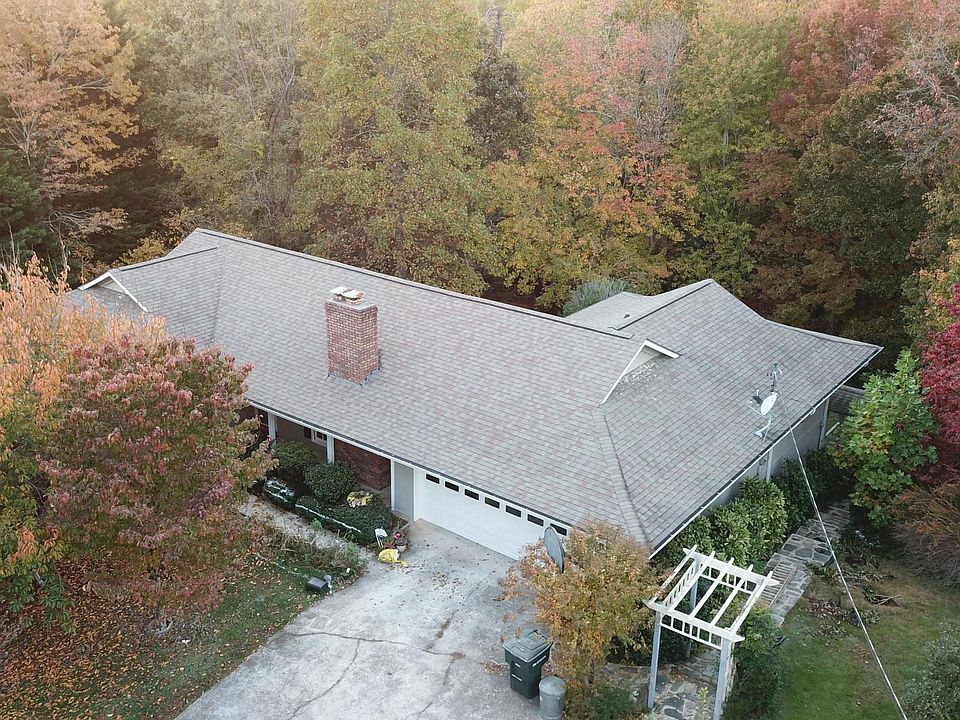 2nd image of 231 Chenocetah Ct