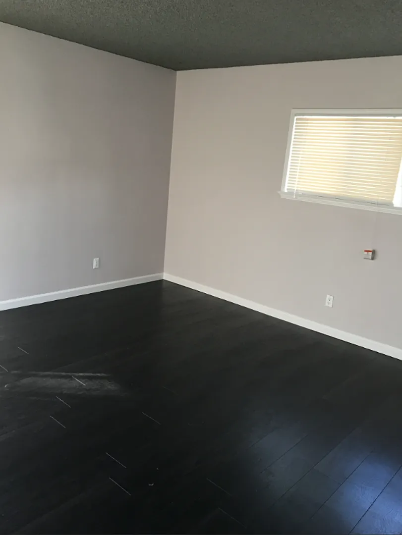Lomelk Bungalows LLC — Photo 4
