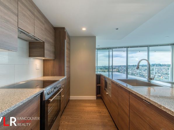 2 bedroom rental in Vancouver — photo 4