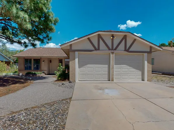 5220 Overlook Dr NE, Albuquerque, NM 87111