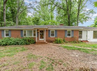 6934 Lockhart Rd, Sharon, SC 29742