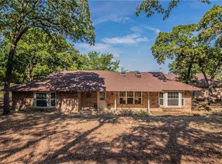 1537 Roanoke Rd, Roanoke, TX 76262