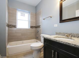 1358-60 W 78th St #1360-2W, Chicago, IL