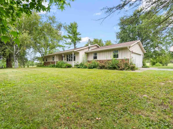 21956 Springer Ct, Morton, IL 61550