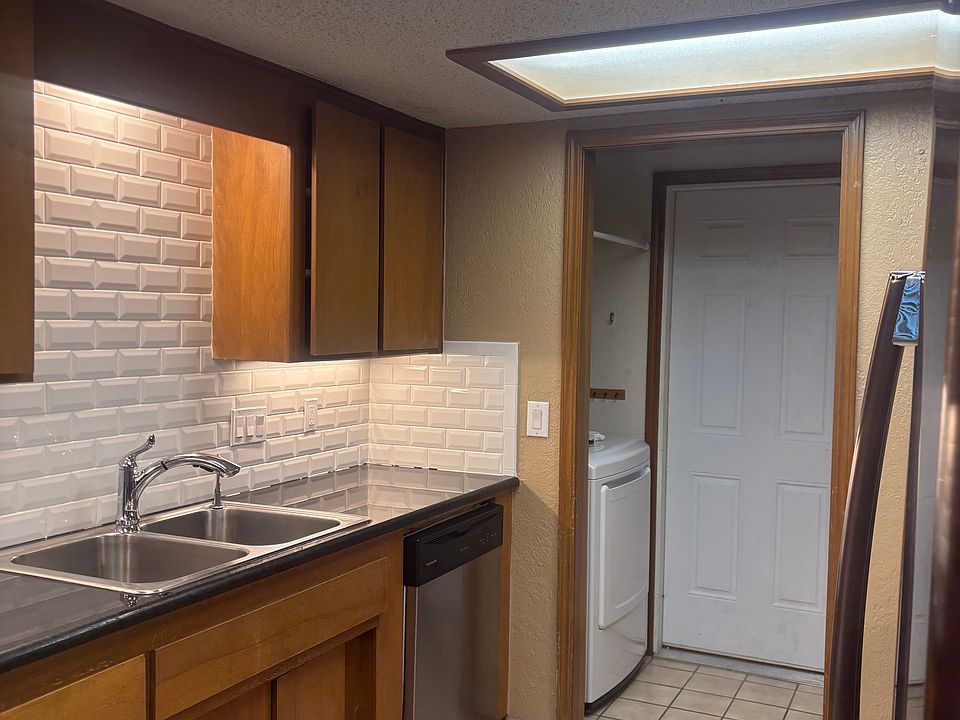 kitchen and entrance door from the garage