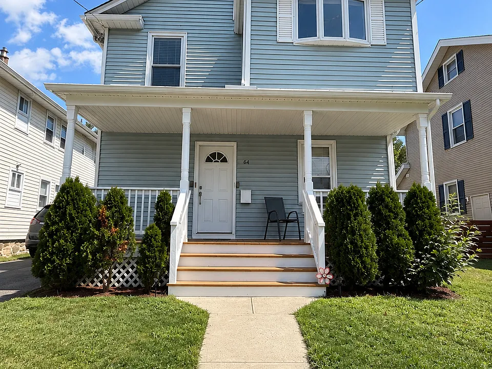64 Horace St #2