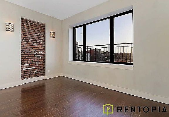 2nd image of 17 Troutman St #3I