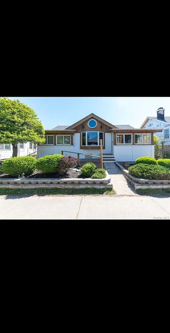 28 Ocean Rd — Photo 1