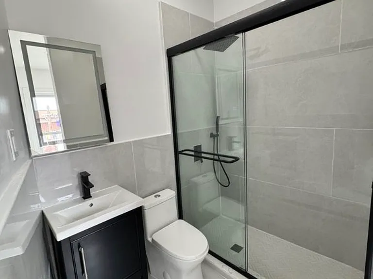 35 Bowers St #3 — Photo 11