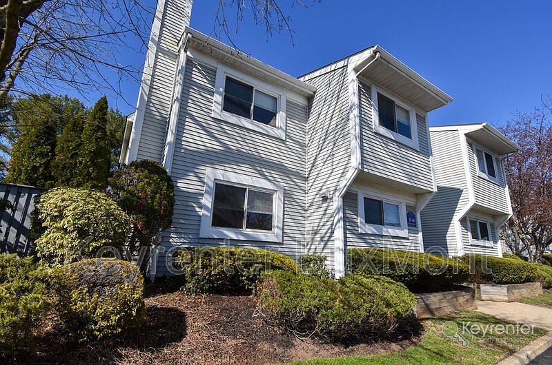 1st image of 41 Hillcroft Way