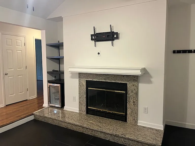 433 W 8th St #66 — Photo 19