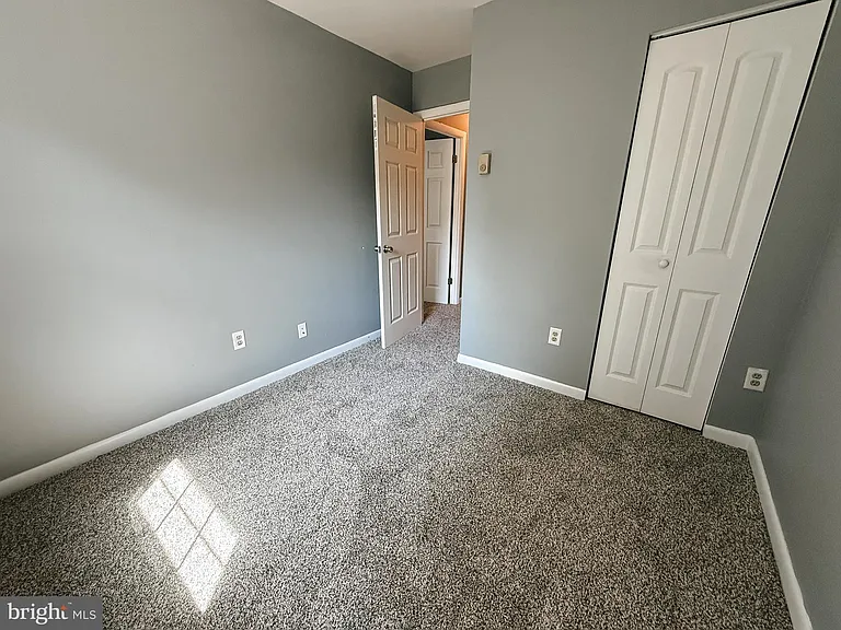 75 Grand Dr — Photo 10