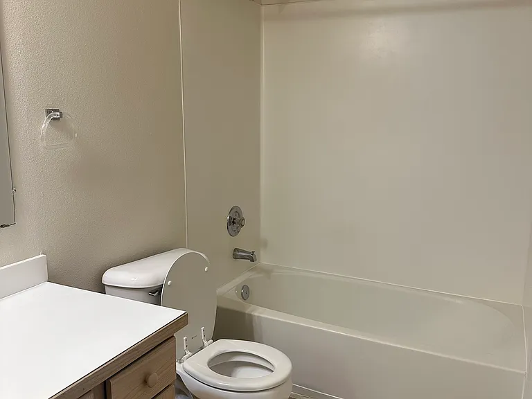 12327 Roosevelt Way NE #A206 — Photo 15