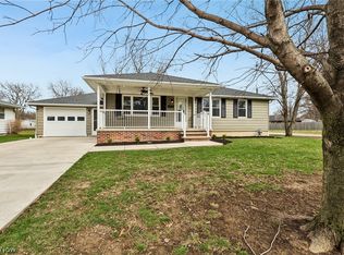 403 N Lake St, Amherst, OH 44001