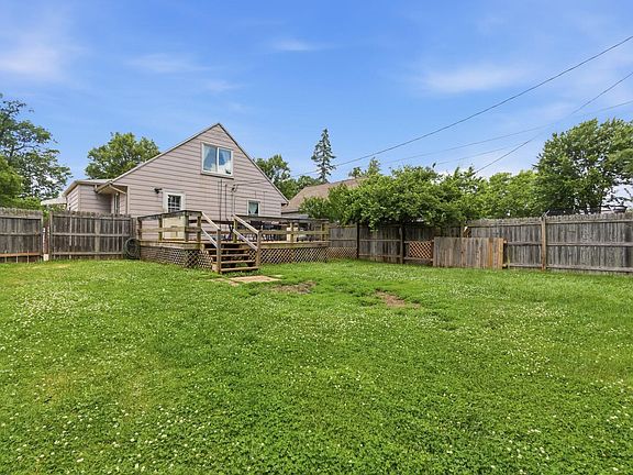 3rd image of 2520 Normandy Dr