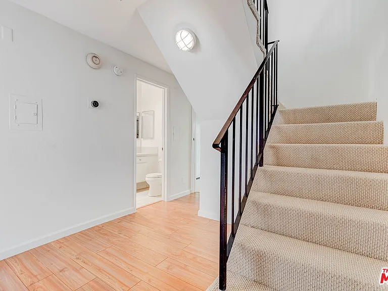 832 Palm Ave #305 — Photo 10