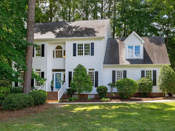 1000 Inglenook Pl, Apex, NC 27502