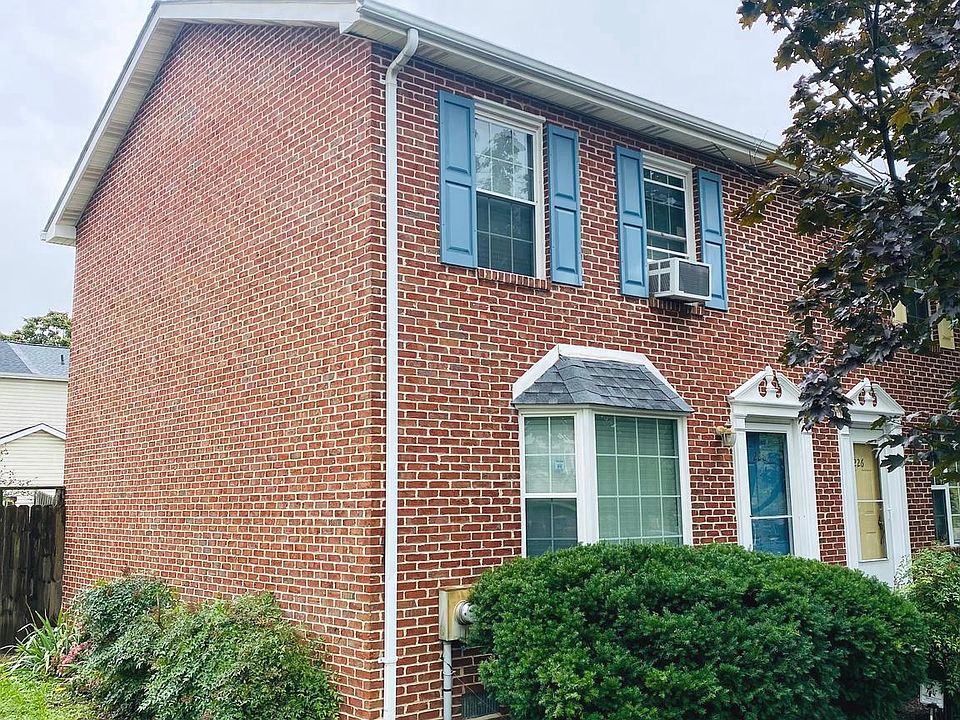 1st image of 228 Waterford Ln