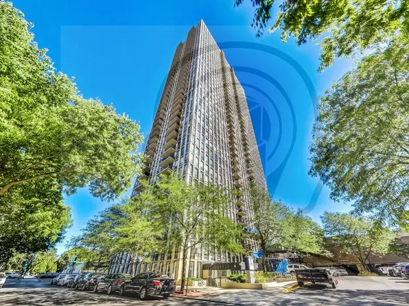 (undisclosed Address), Chicago, IL 60614