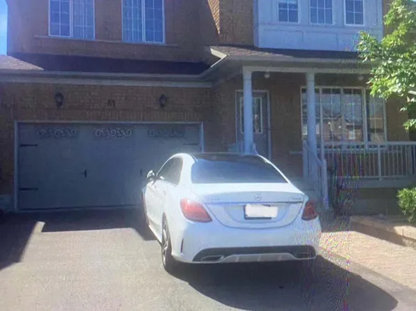 61 Ten Oaks Blvd, Vaughan, ON L4K 5G3