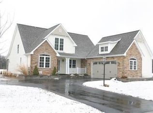 40 Stratton Farms Rd, West Suffield, CT 06093