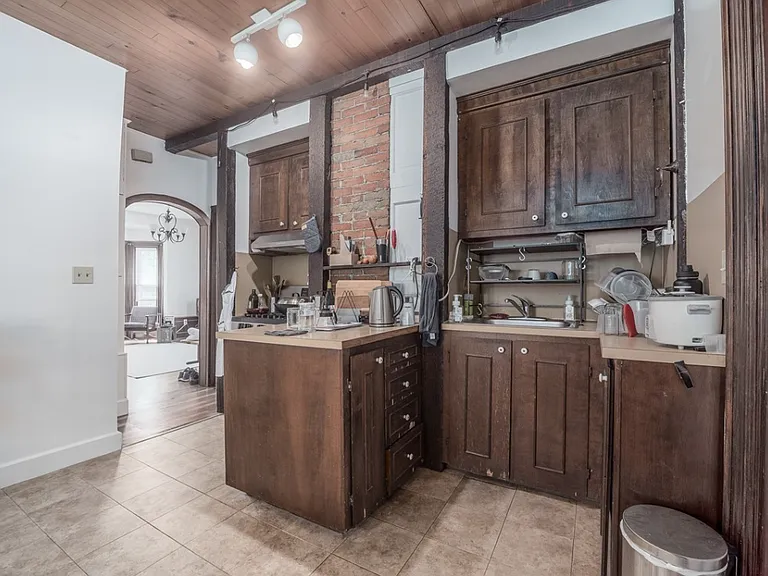 27 Warren Ave #2 — Photo 3