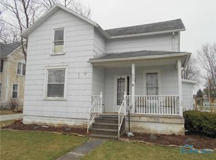 217 W Ottawa St, Oak Harbor, OH 43449