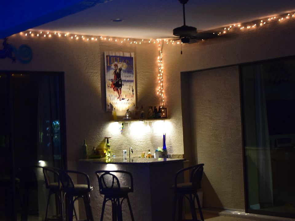 Lanai with Bar