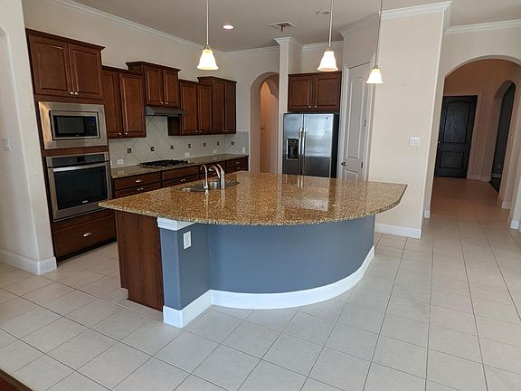 5th image of 2513 Windy Vane Dr
