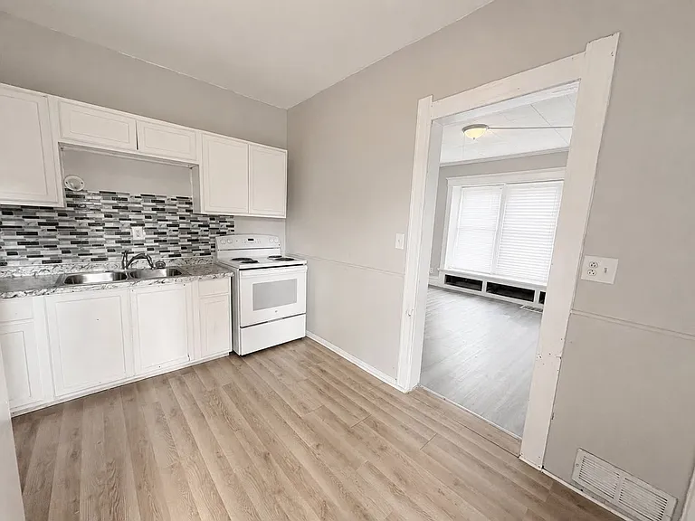 42 Garfield Pl — Photo 4