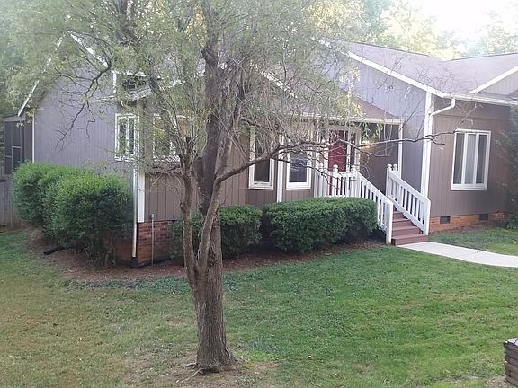 111 Ashworth Court, Trinity
