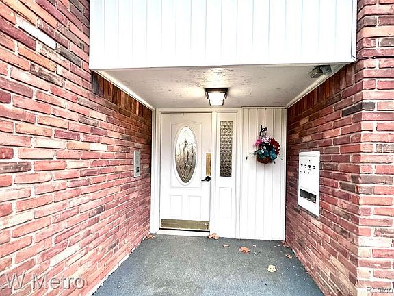 3rd image of 1816 Colonial Village Way APT 3