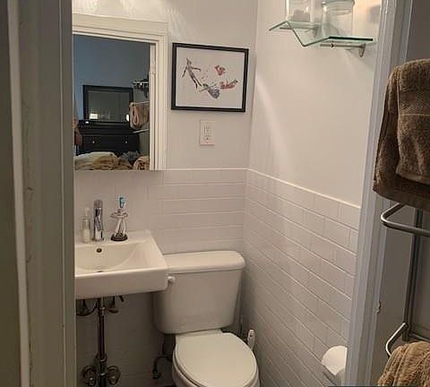 4th image of 354 E 83rd St APT 5A