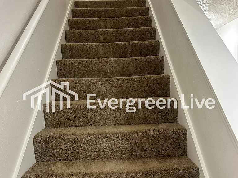90 Valtameri Ct — Photo 12