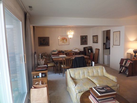 3rd image of 8210 Elmwood St #202