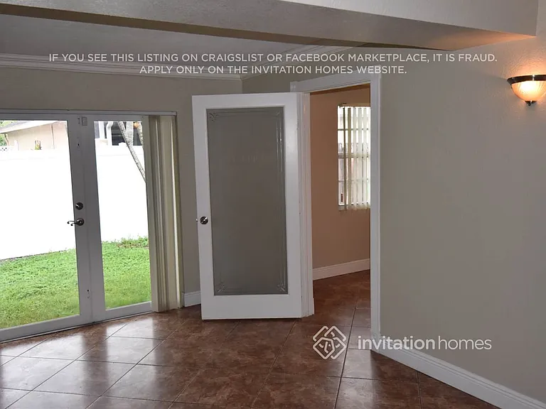 9811 SW 13th Ct — Photo 9