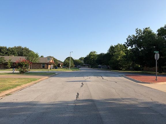 4th image of 316 S Denton Ave